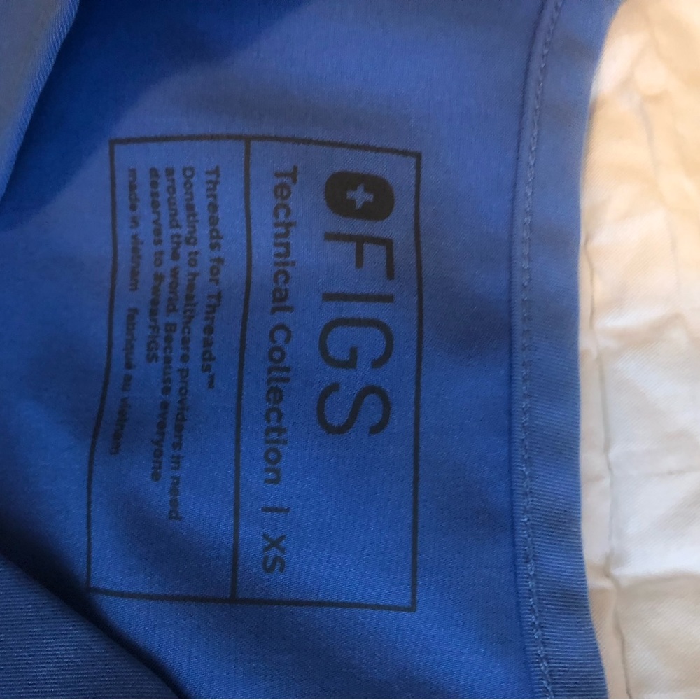 FIGS Scrubs price/each piece - Picture 13 of 14